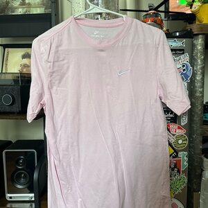 Nike Men's Light Pink Short Sleeve Tee